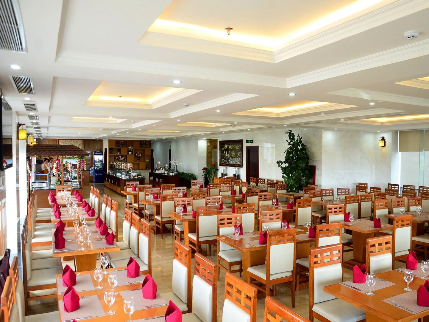 Le Hoang Beach Hotel Danang