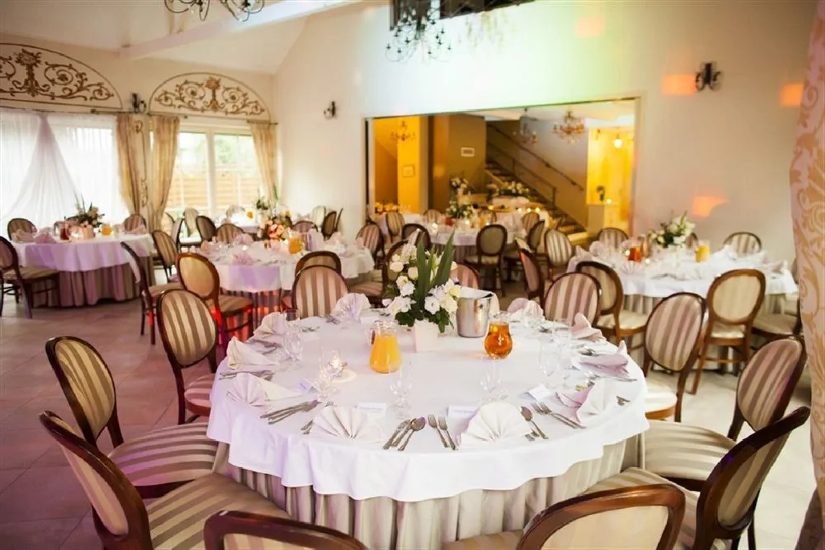 Villa Estera - Hotel & Restauracja