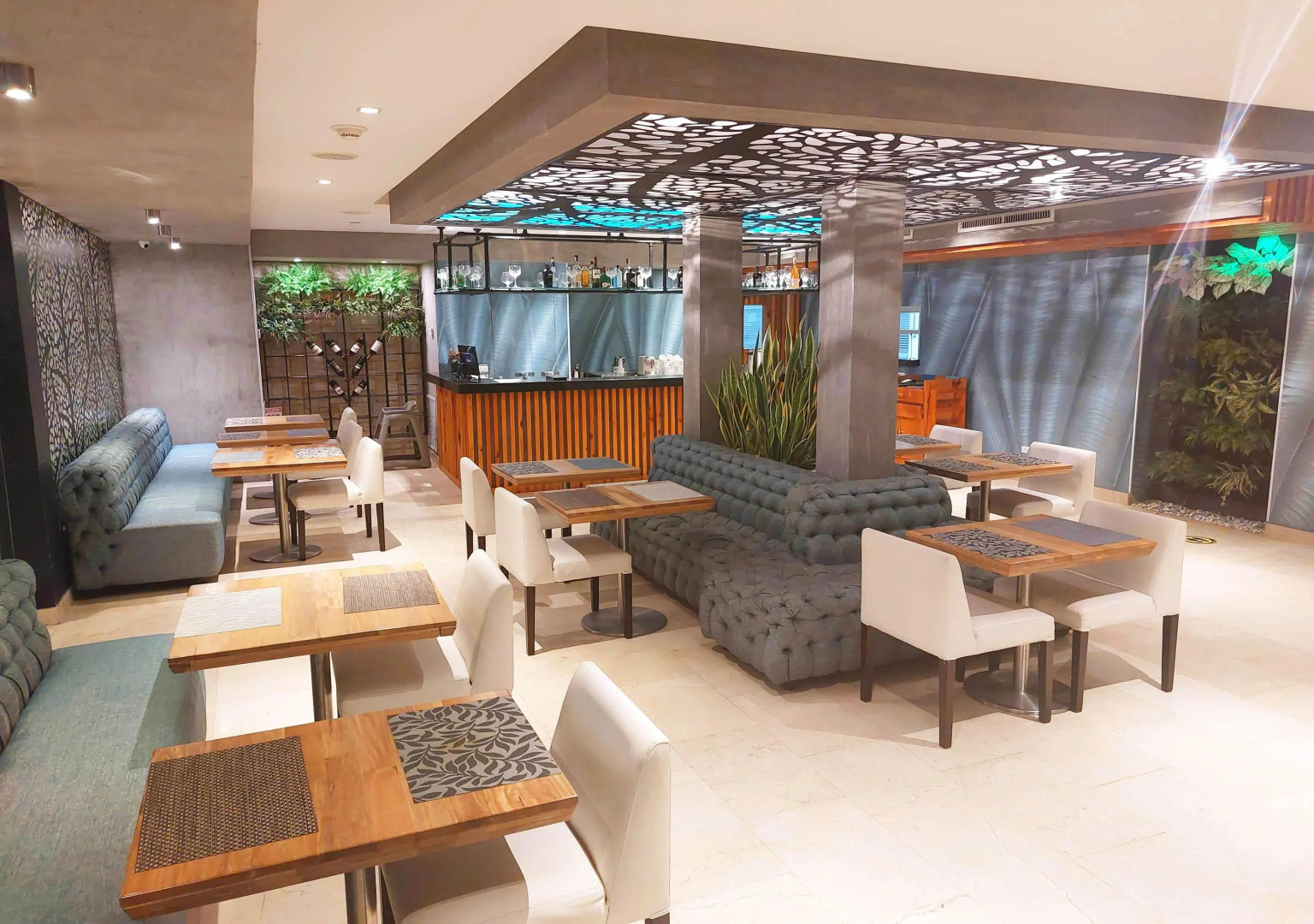 Hotel Washington Plaza