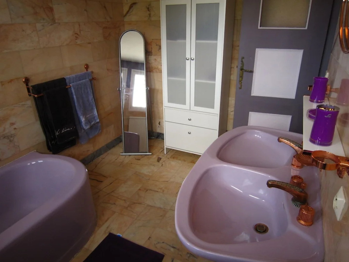 Spacious Holiday Home in Tours-en-Vimeu with Garden