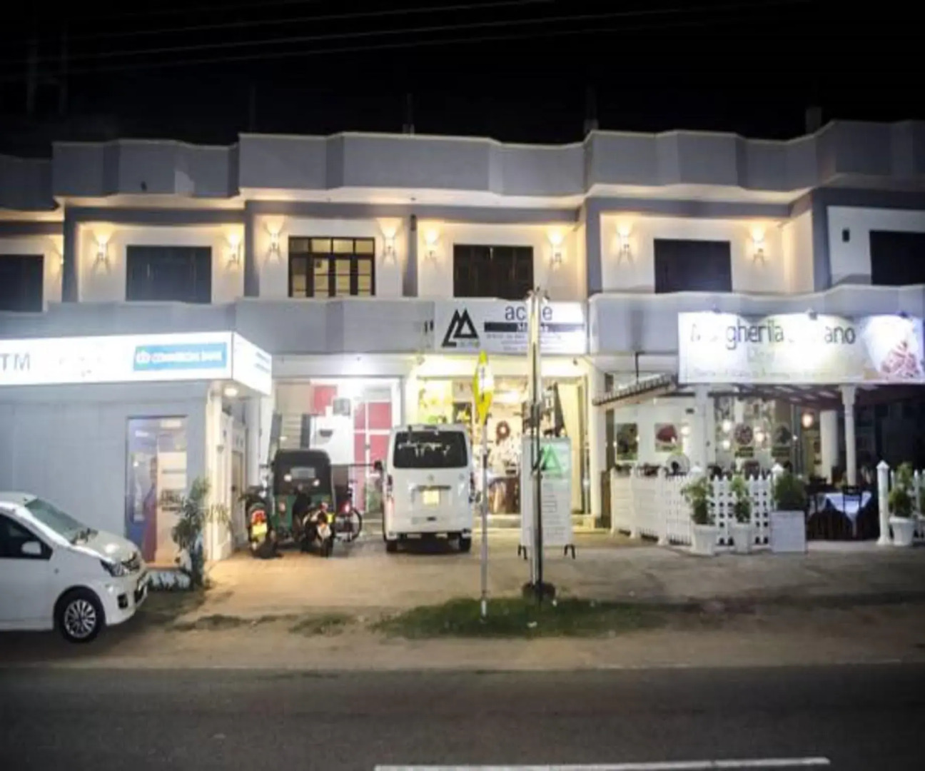 Isindu Sky Lodge Mirissa