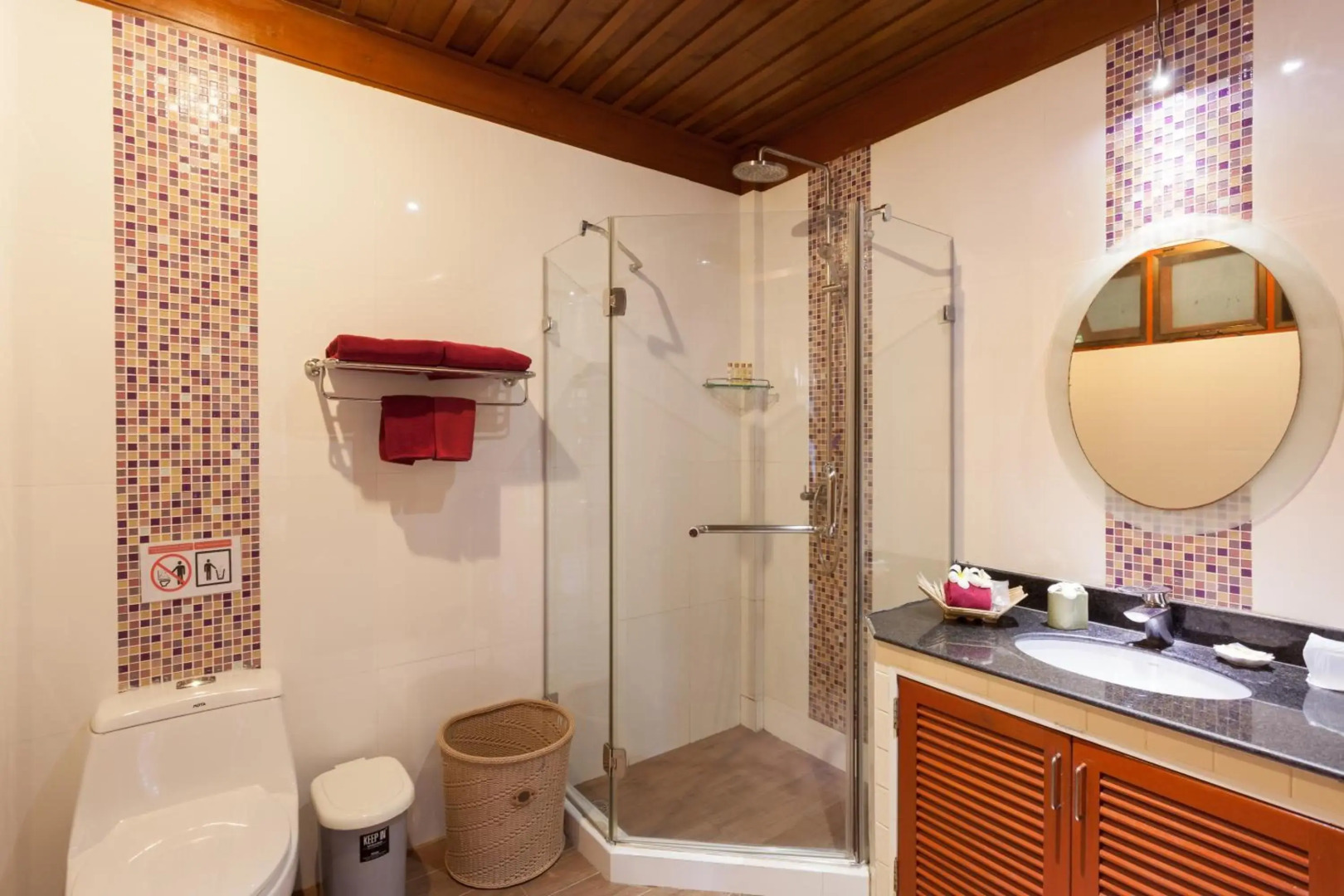 P. P. Erawan Palms Resort