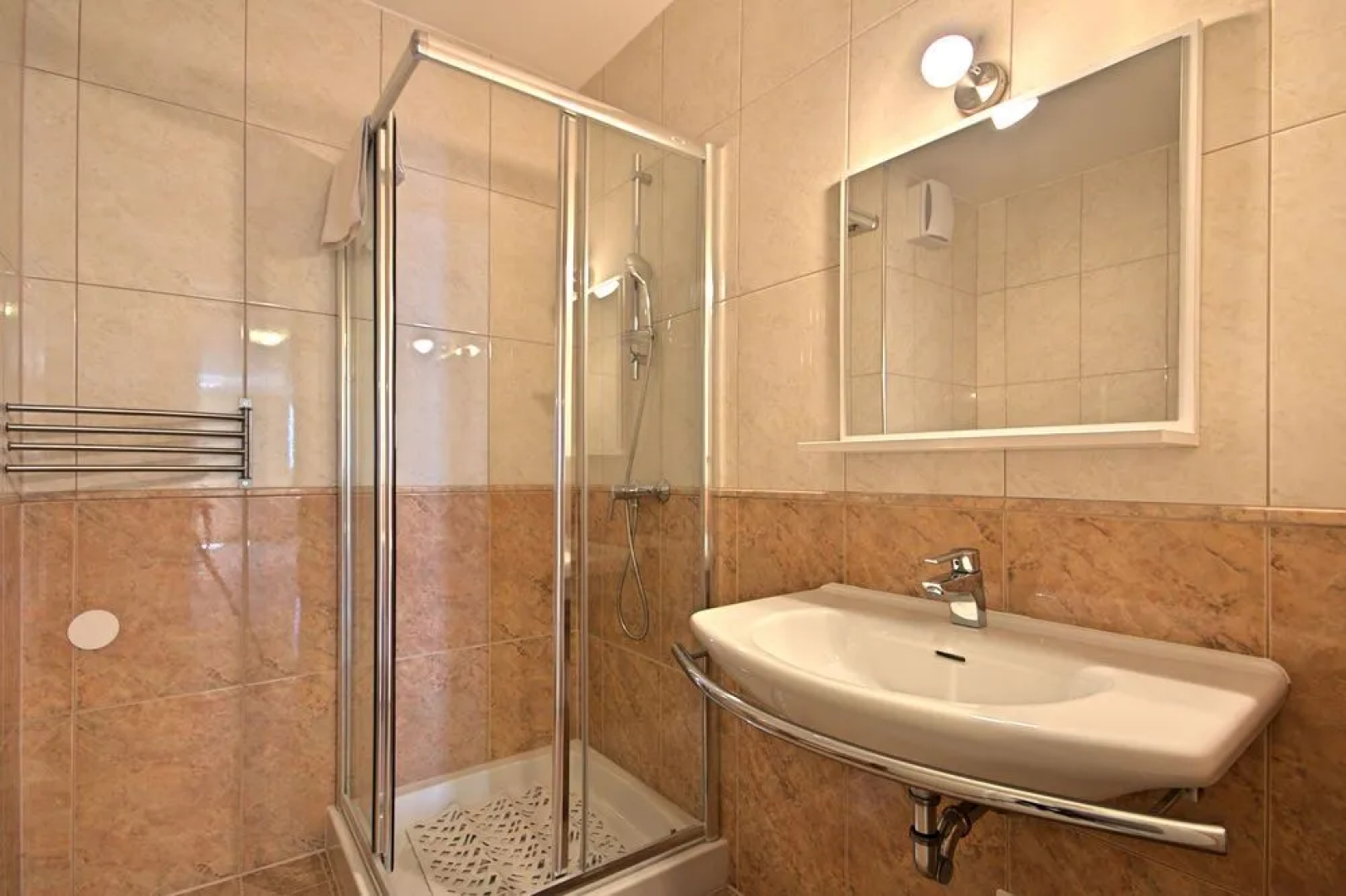 Rotonda Inn Novigrad