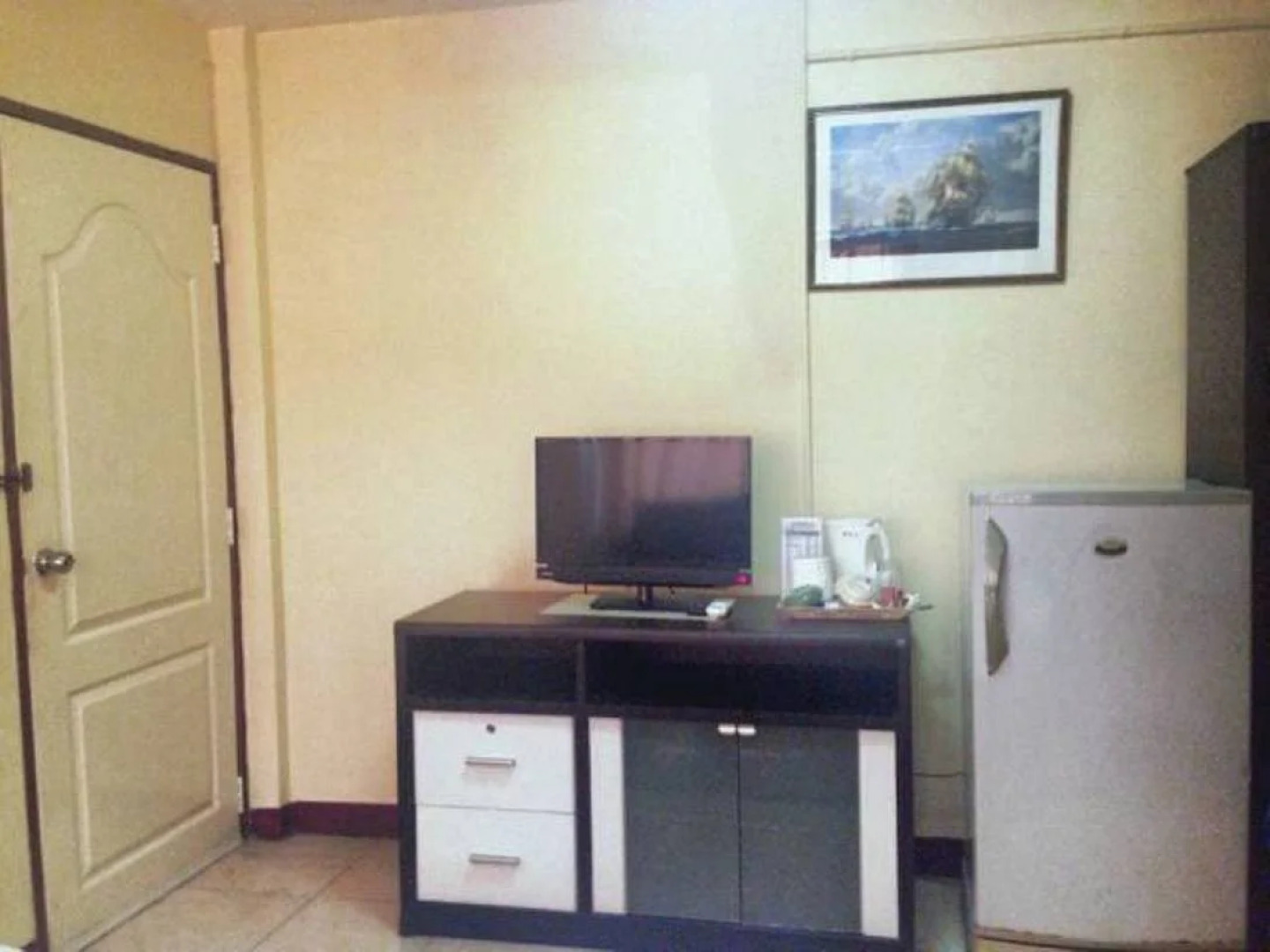 Sandman hotel and Sports bar