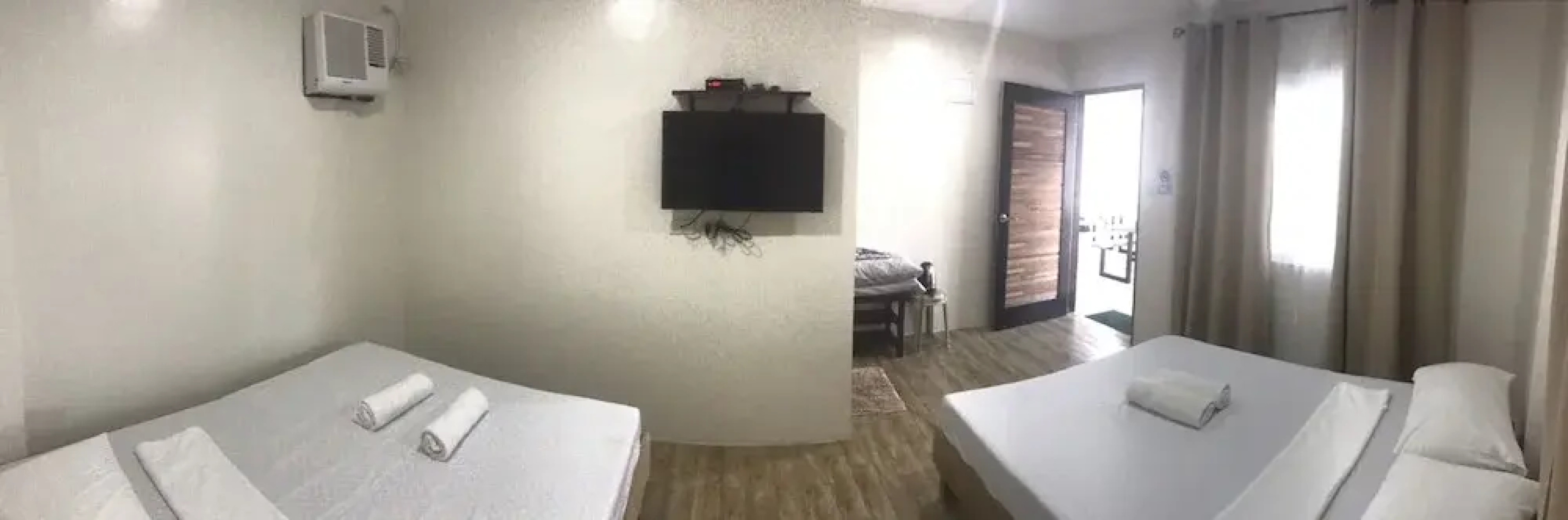 Seabreeze Beach Lodge