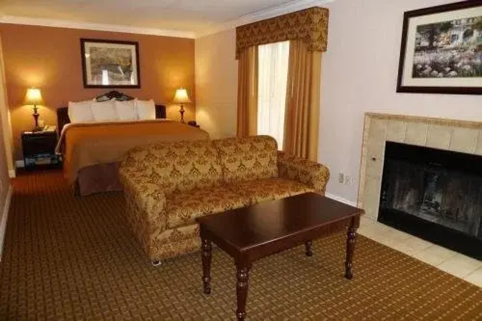 Quality Suites Anaheim Stadium