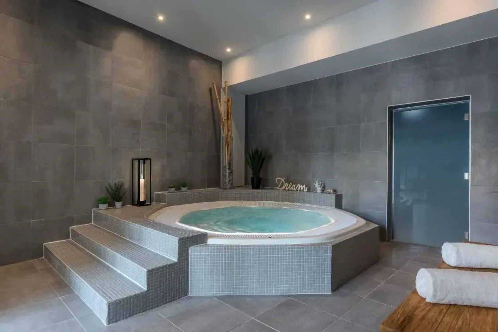 SOWELL COLLECTION Hôtel du Roi & SPA