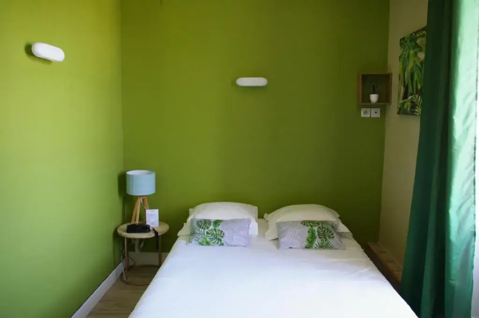 Queen Serenity Hotel