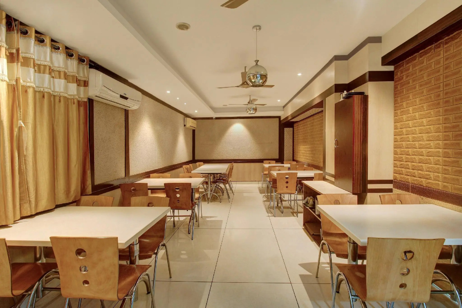 Townhouse 947 Hotel Tiruchendur Mani Iyer