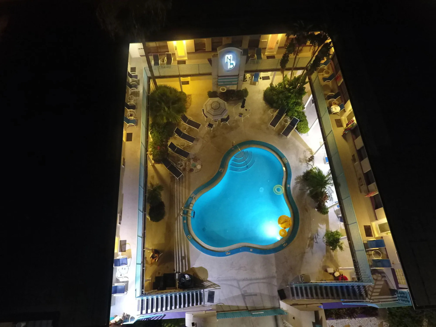 Royal North Beach All Suites