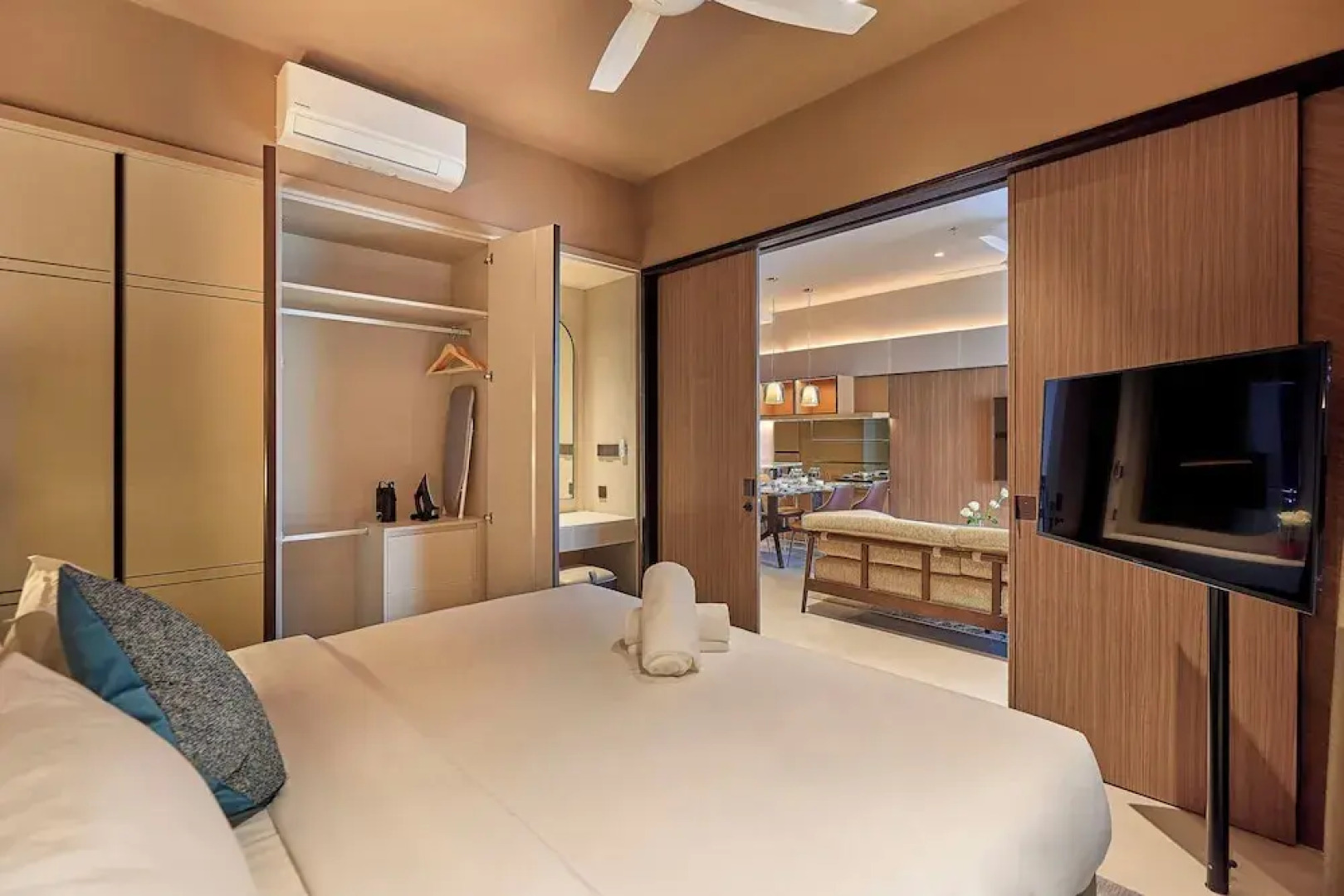 Antara Residence By Sleeping Lion