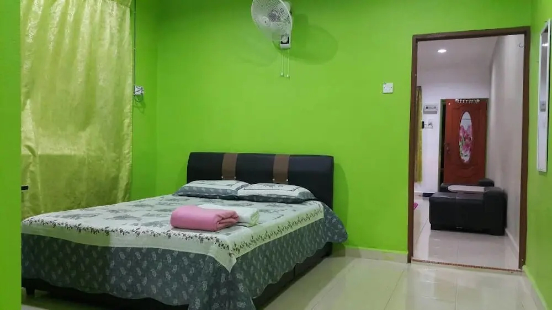 Noor Homestay