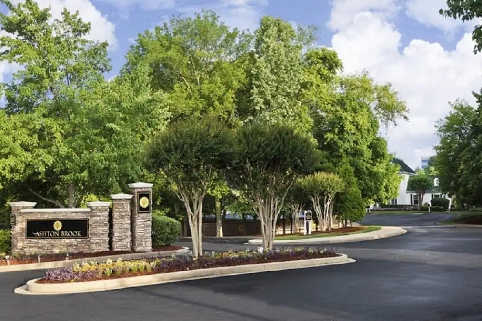 SoBe Cool Springs Apartments