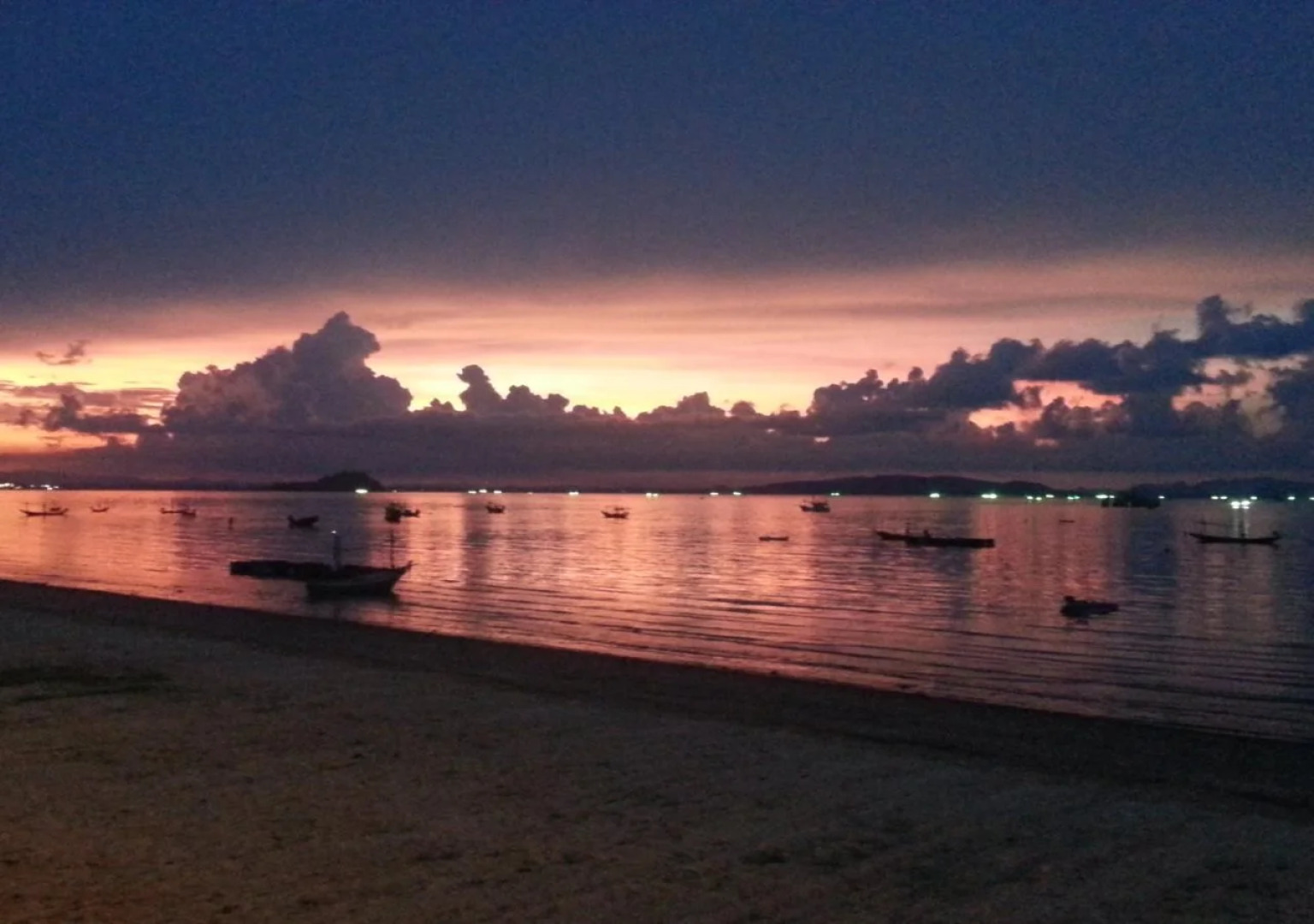 Starlight Beach Resort Chumphon