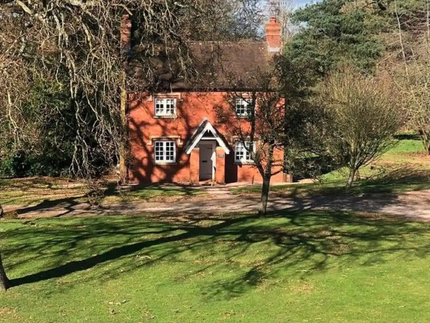 Vintage Holiday Home in Worcestershire With Jacuzzi