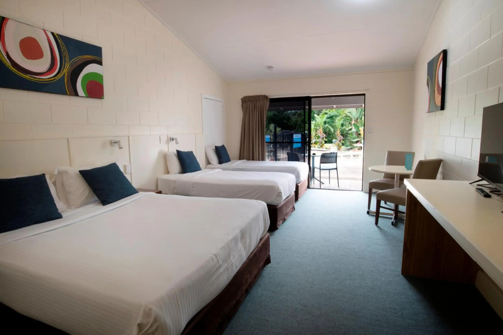 Nightelier Mission Beach