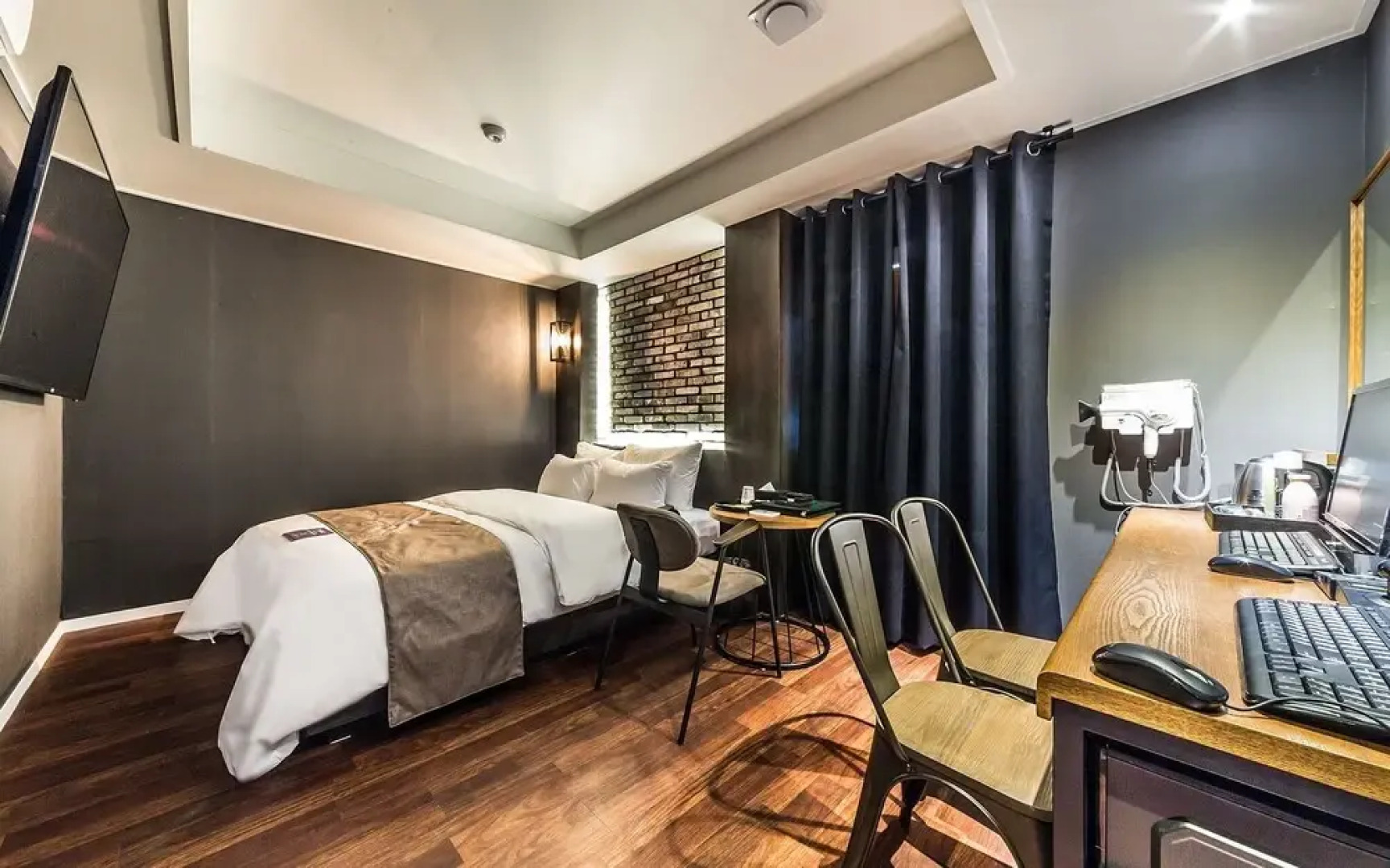 Sanbon Hotel in Cafe