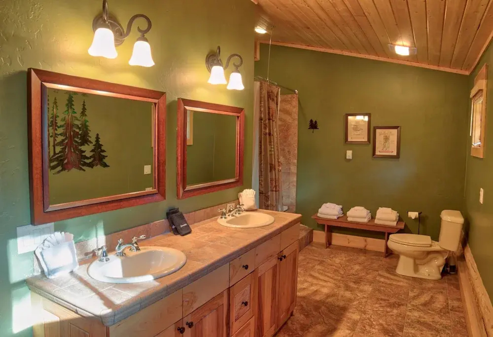 114 Mark Court Private Home with Hot Tub