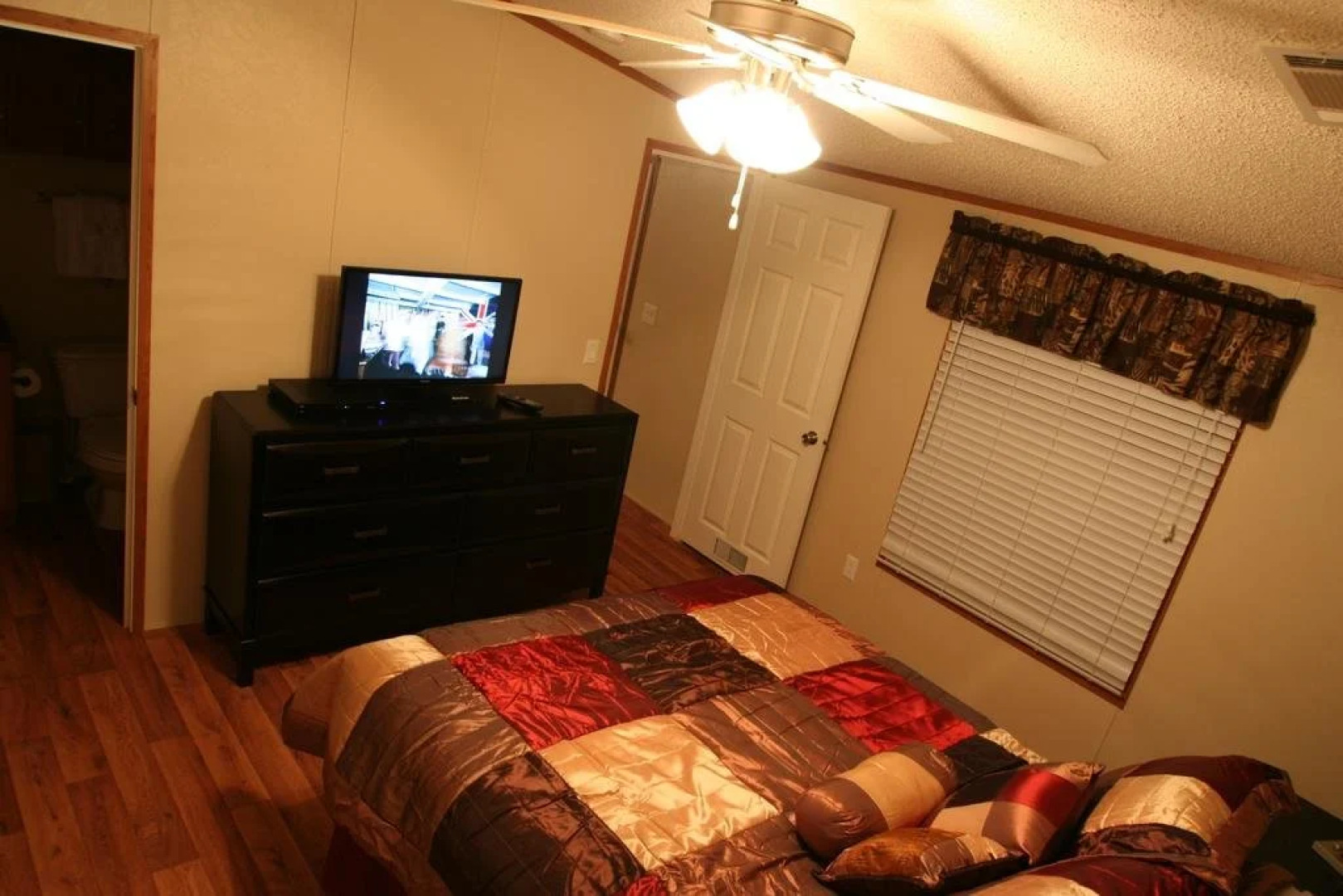 Eagle Ford Village Suites Dilley