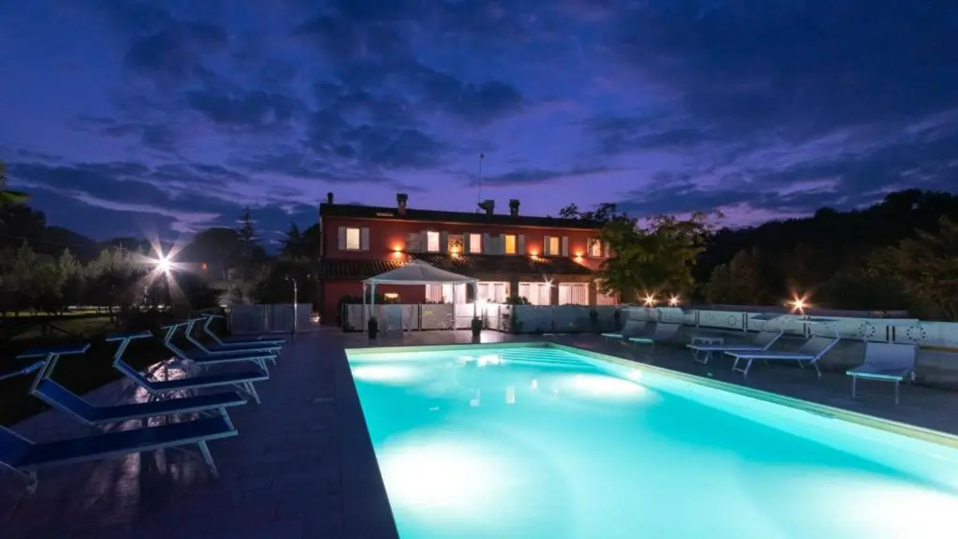 CASCINA MARIANNA 12&4, Emma Villas