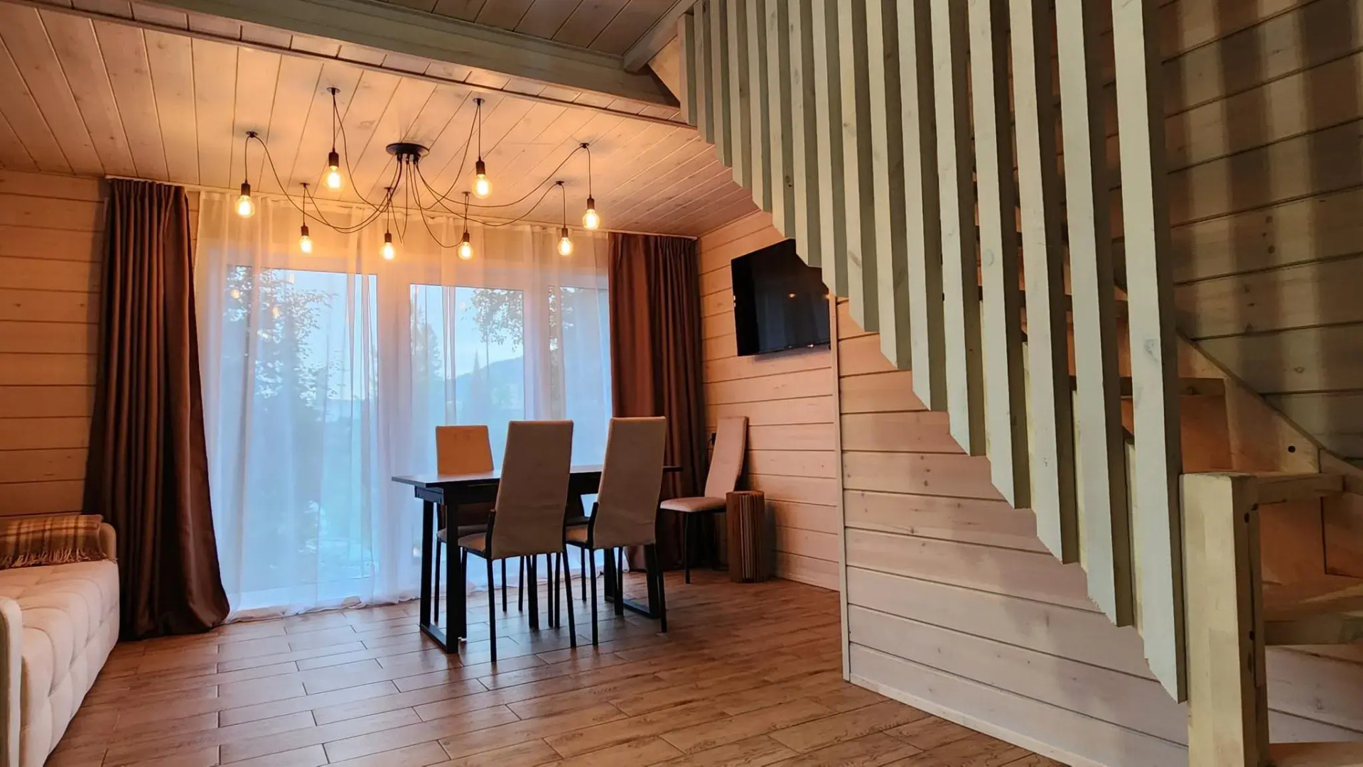 Дом SPA с большой ванной и видом на горы