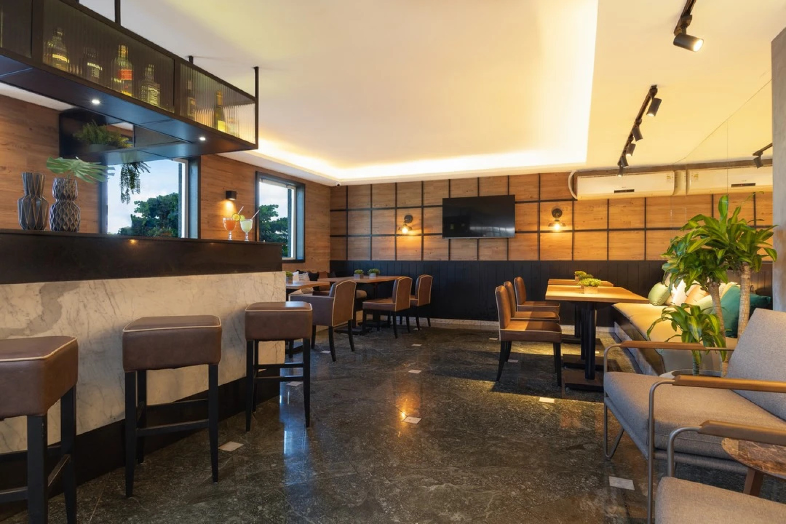 Royal Urban Macaé Hotel