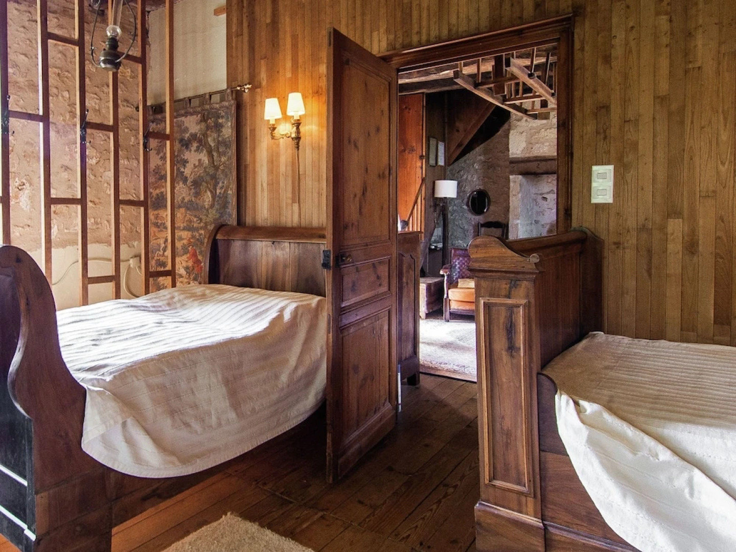 Spacious Farmhouse with private garden in Saint-Cybranet