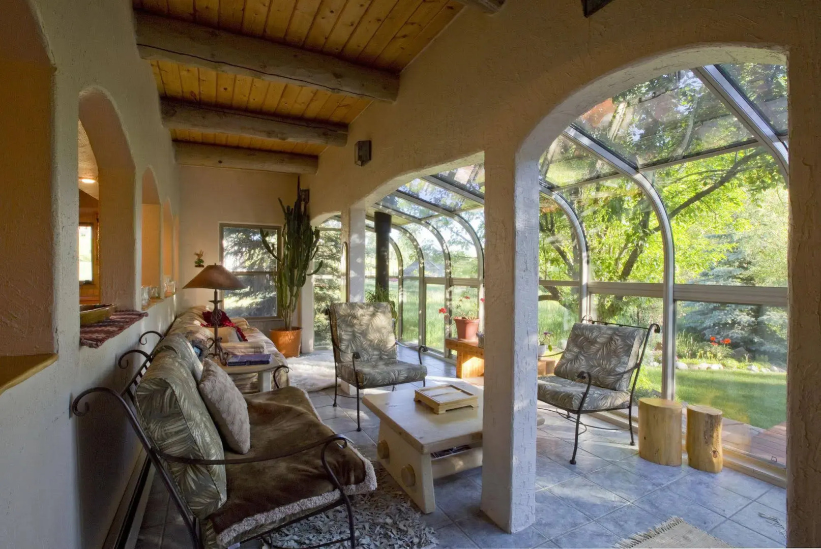 Mariposa Lodge Bed and Breakfast