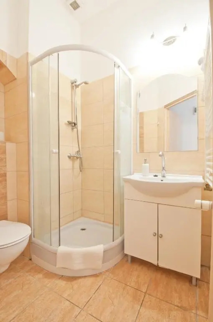 Borbaratok Haza (Adults Only)