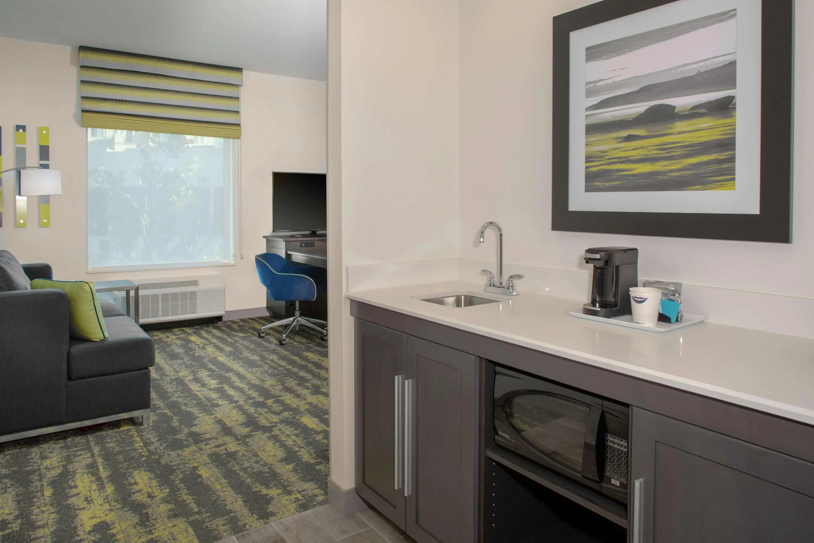 Hampton Inn & Suites Irvine-Orange County Airport