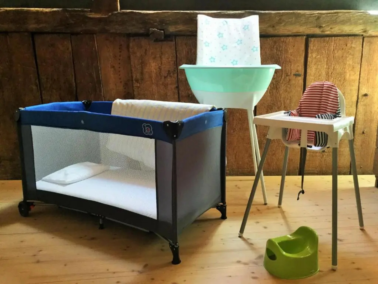 Engadin Holidays ch - Chasa 32 in Guarda