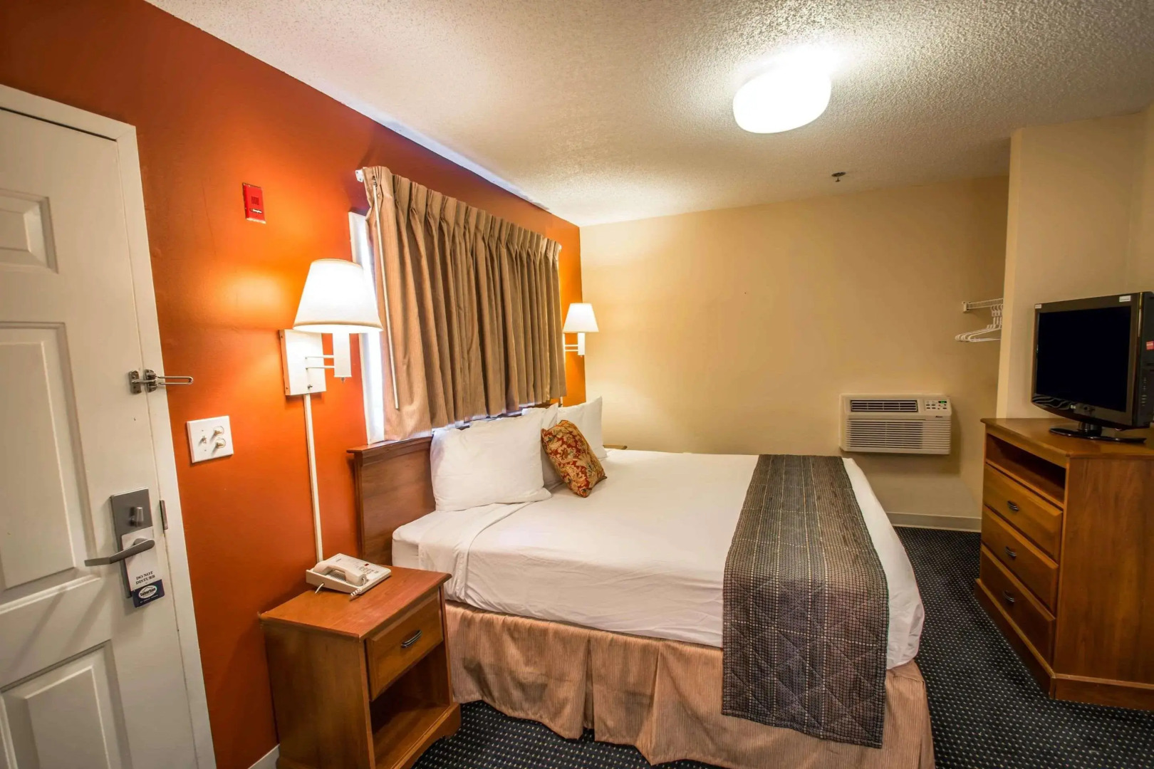 Suburban Studios Stuart near Federal Hwy 1