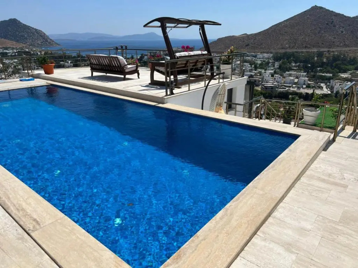 House Within 5 Min Walk to Beach in Akyarlar