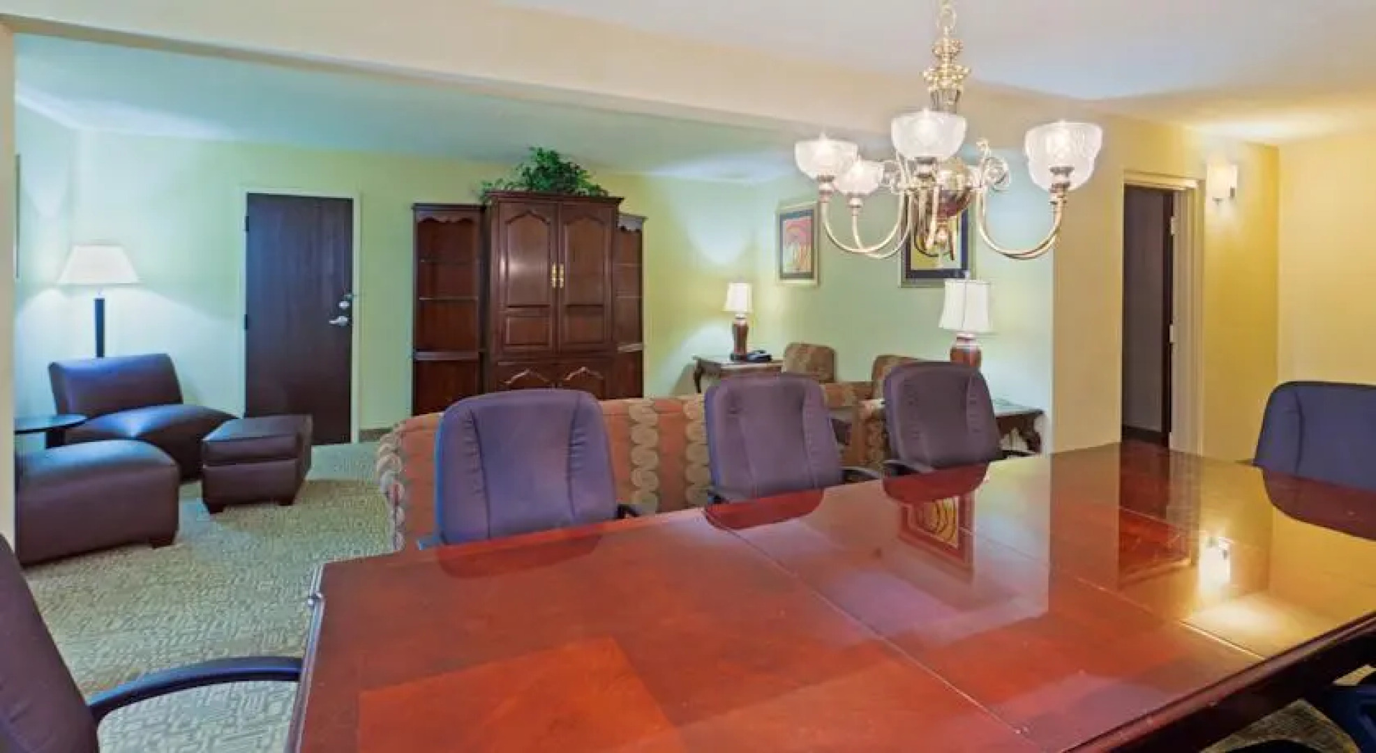 Holiday Inn HARRISONBURG