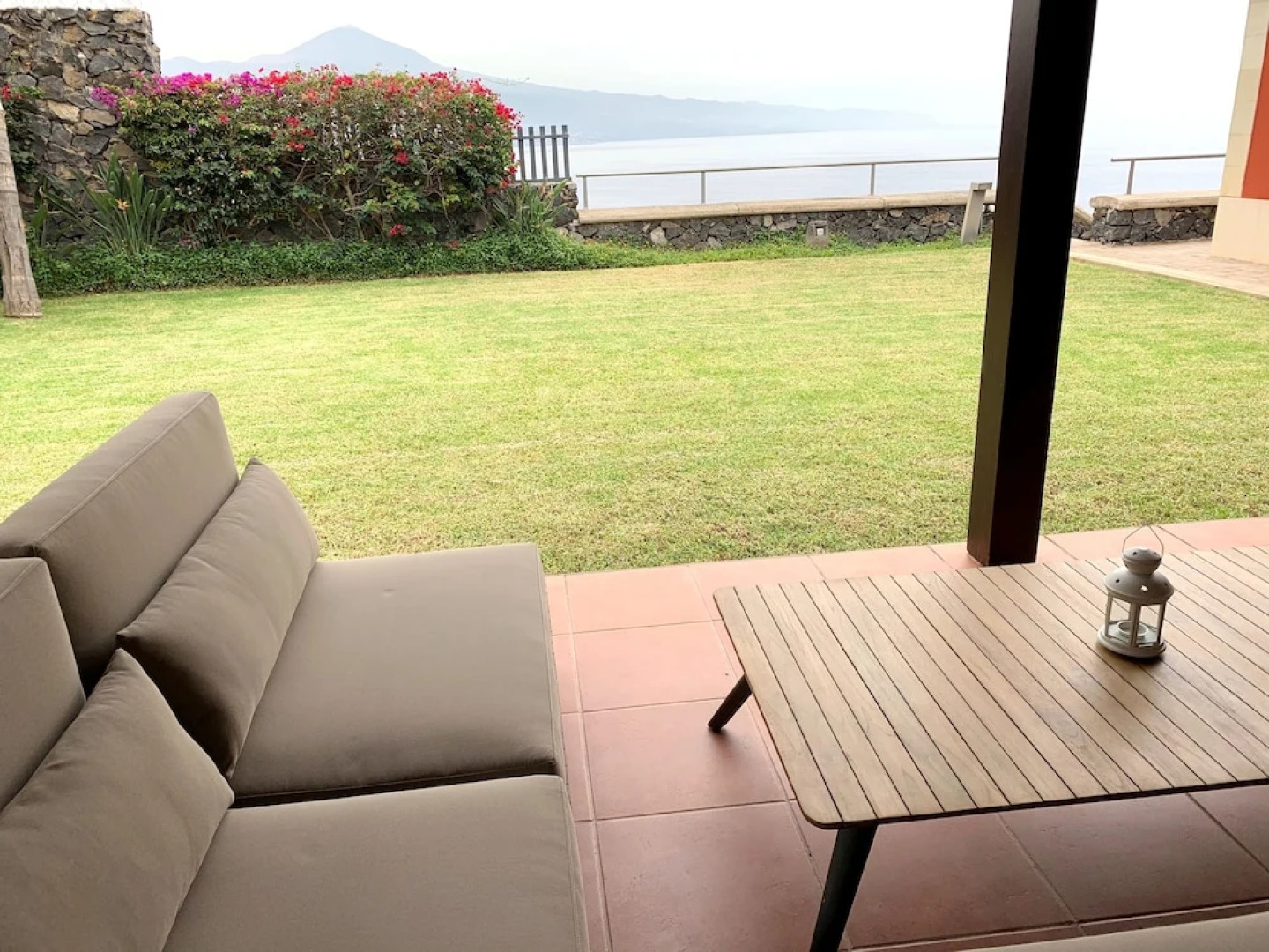 Prime Sea and Mountain views Home with pool