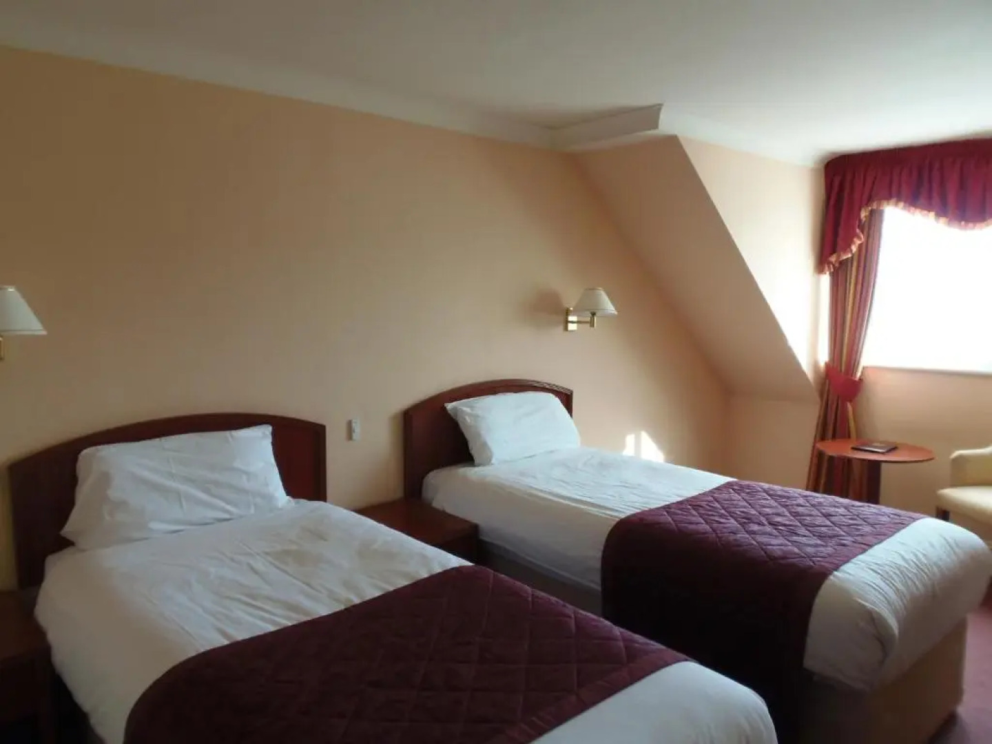 Potters International Hotel