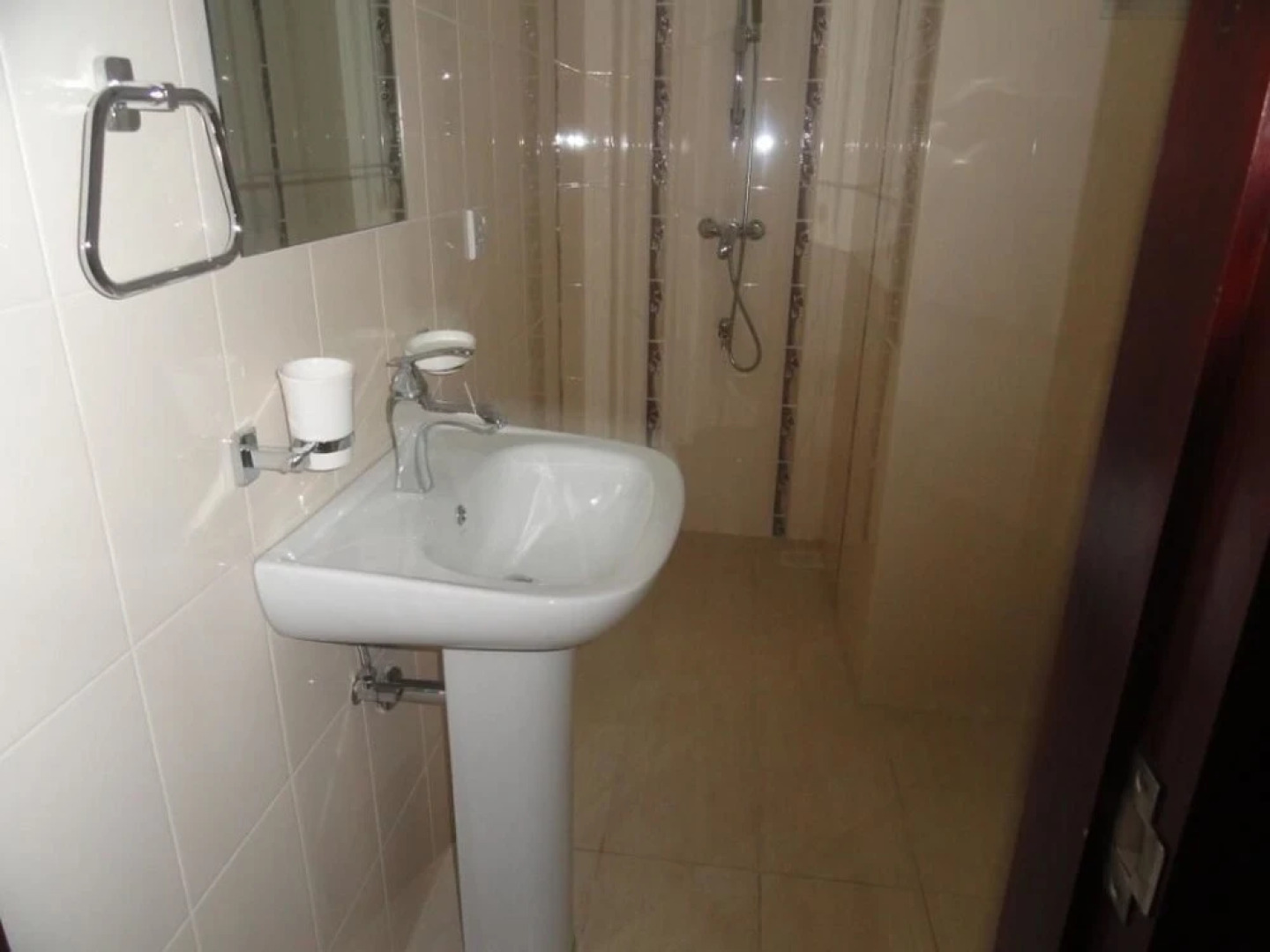 City Apartment (Serviced Apartment)