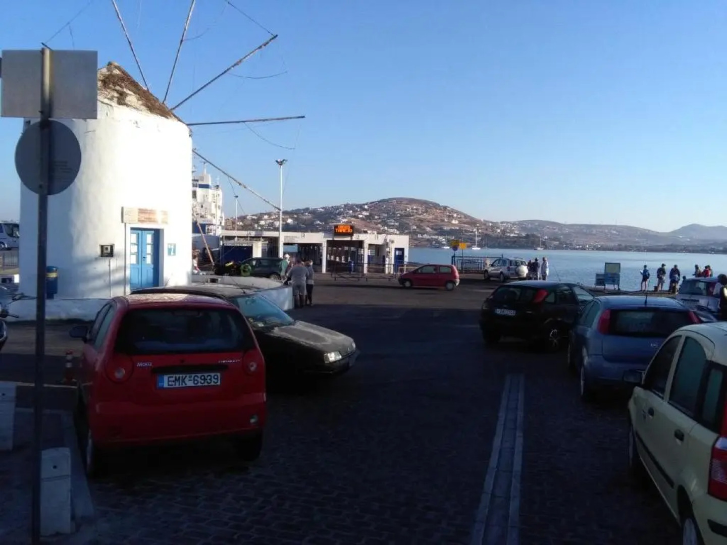 HOUSE 3Bedroom Maisonette ΕΞΟΧΙΚΟ Alyki PAROS 50m from BEACH ideal for families