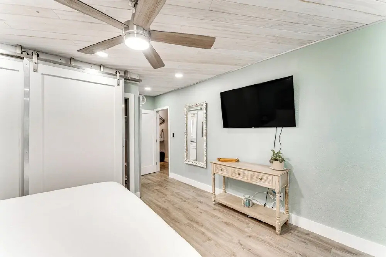 Oceanfront Condo w/ Views 1 Mi to New Smyrna Beach