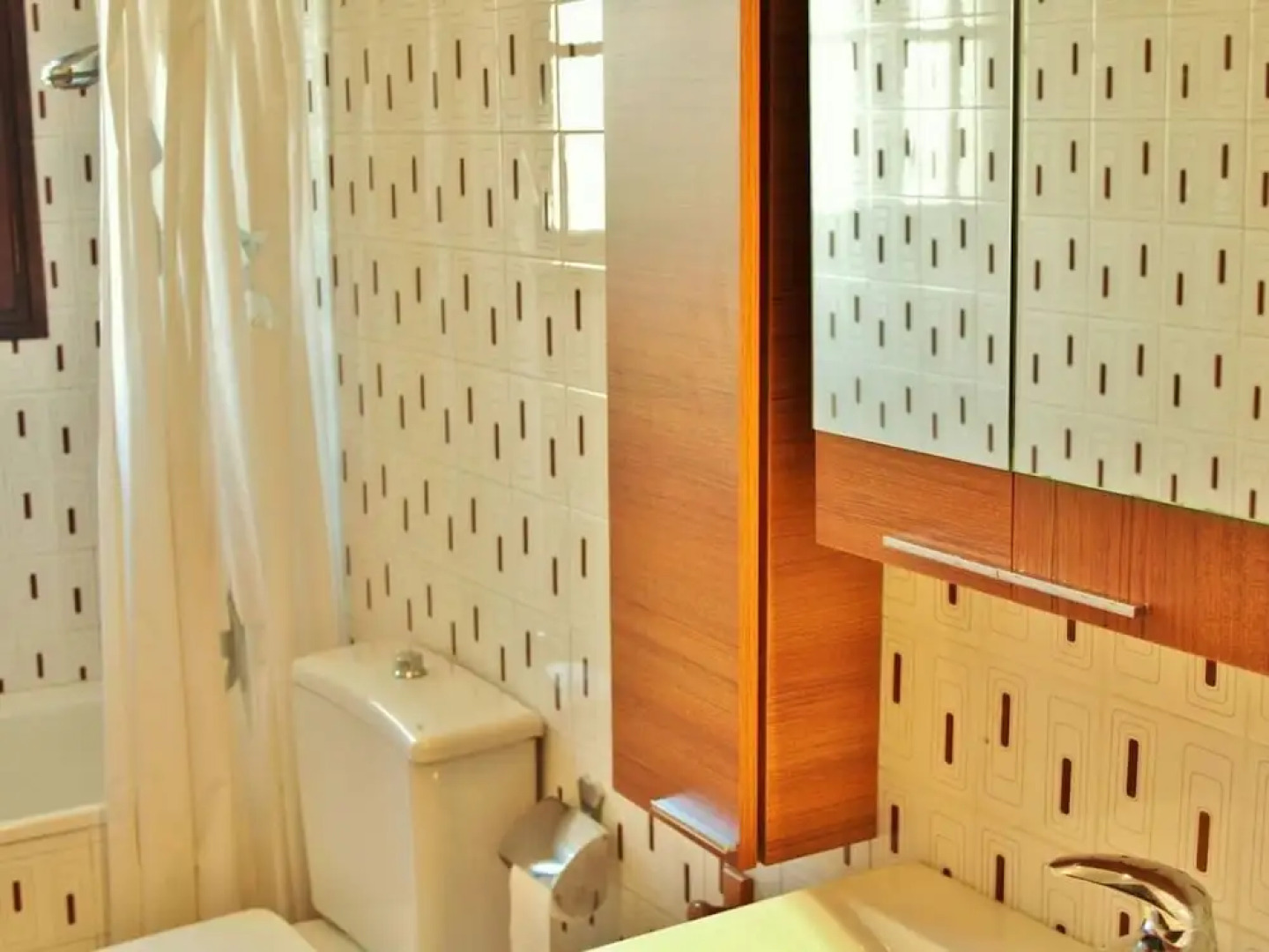 Authentic holiday villa in Sant Pol de Mar, just 250 meters from the beach