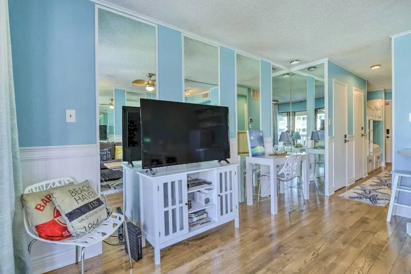 Beachside Corpus Christi Condo w/ Amenities!