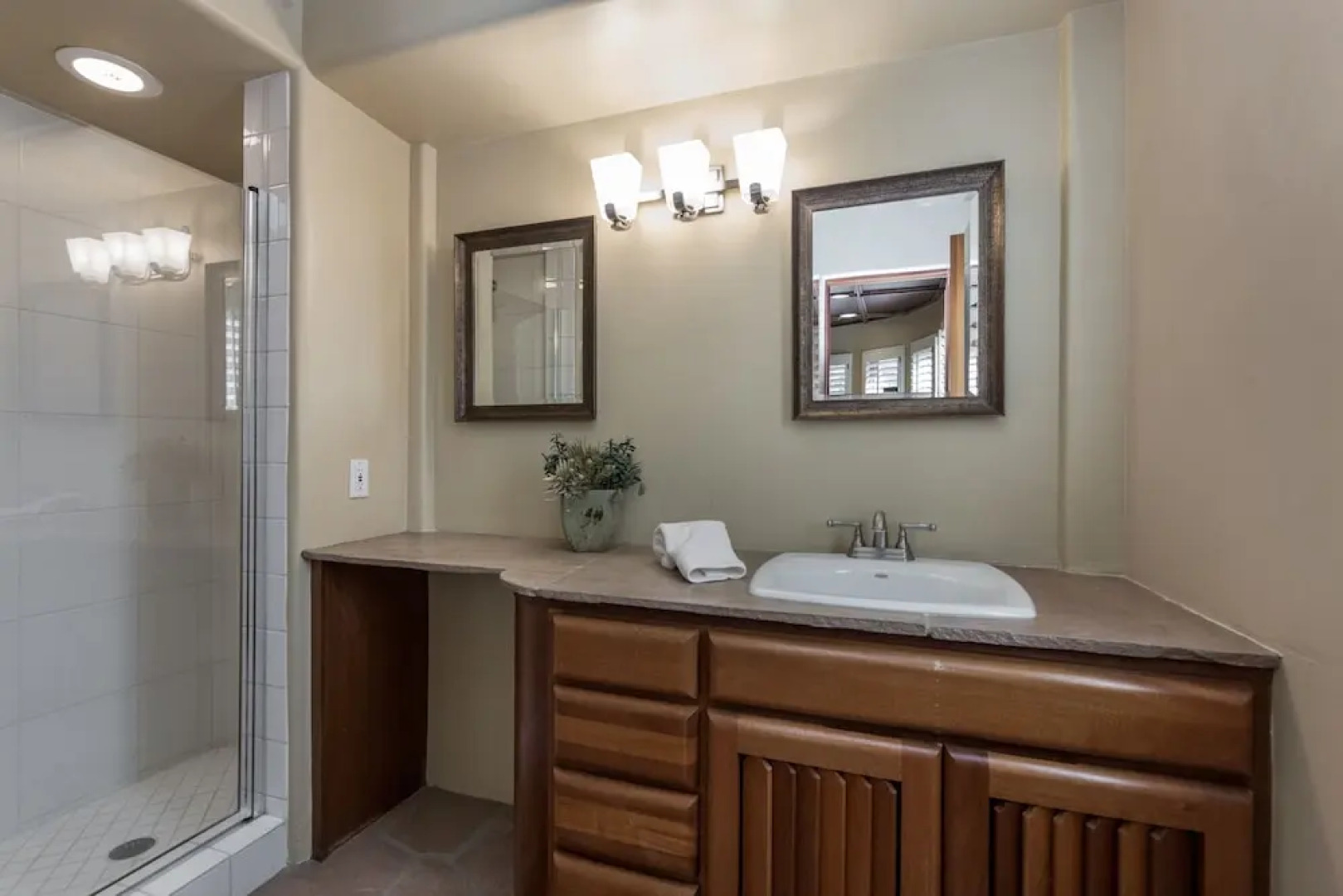 Carefree Oasis - Four Bedroom Home