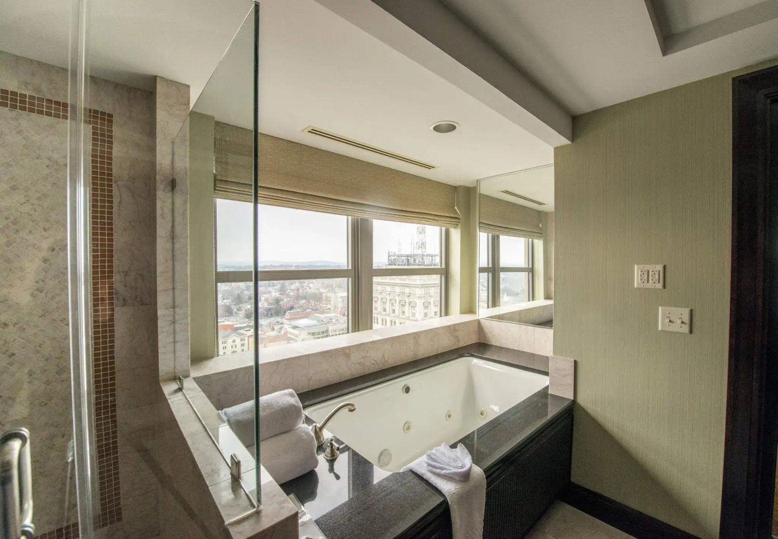 Lancaster Marriott at Penn Square