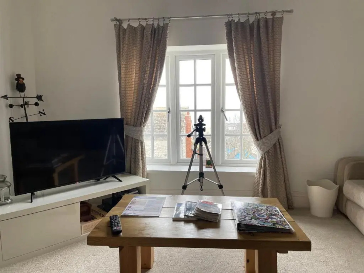 Seaviews oodles of charm sleeps 5 with guest beds