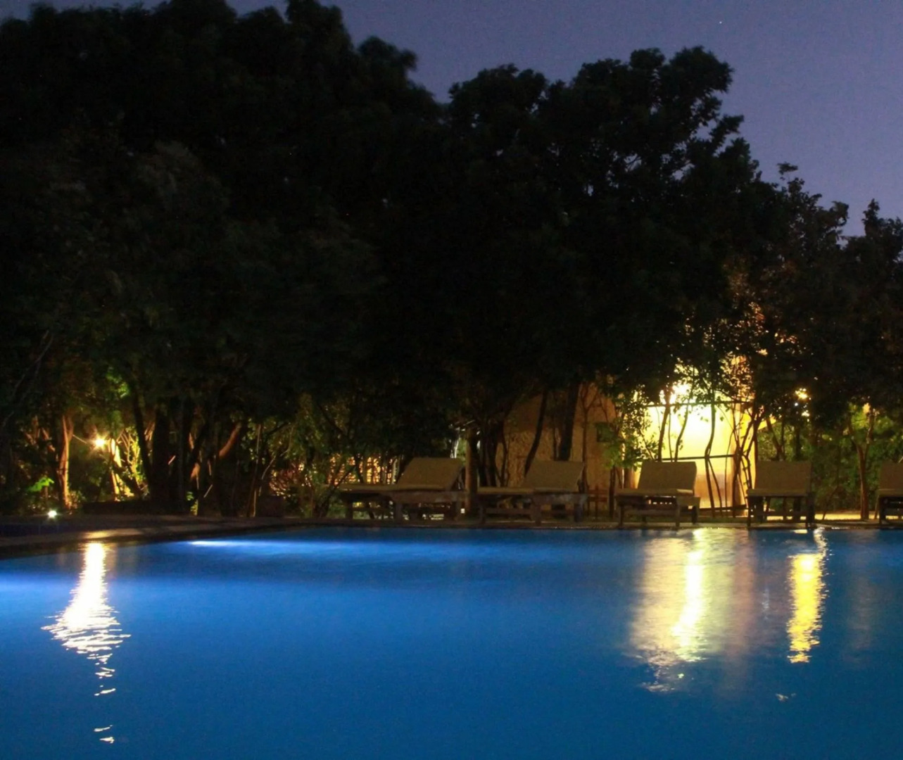 Giman Free Beach Resort