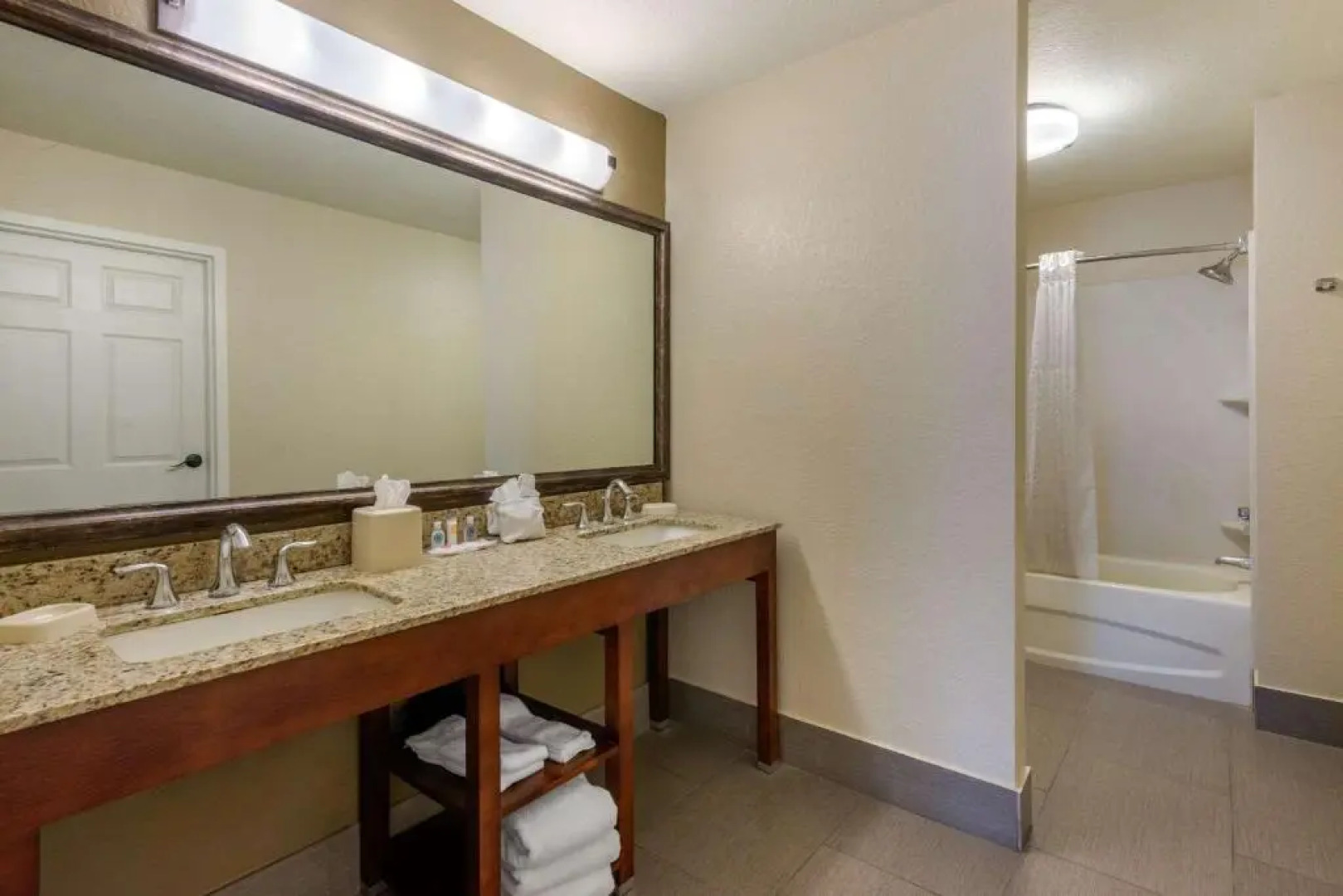 Comfort Suites Lady Lake - The Villages