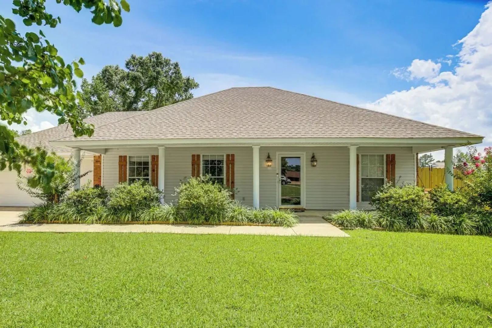 Updated Retreat w/ Outdoor Space in Flowood!