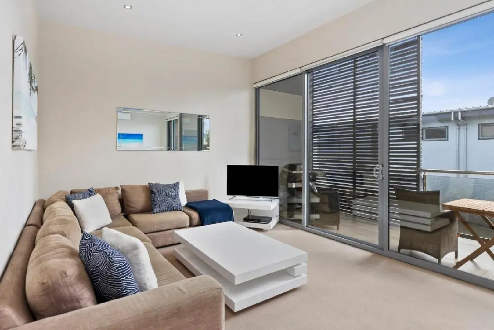 OG- By the Sea, 400m to Beach