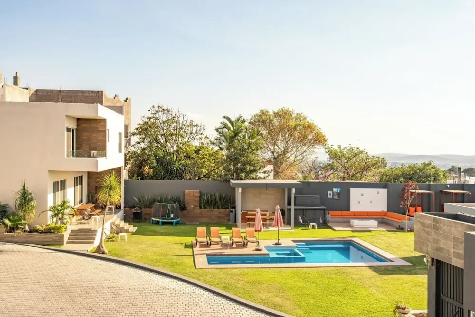 Loft with Pools and Rooftop Sky Bar