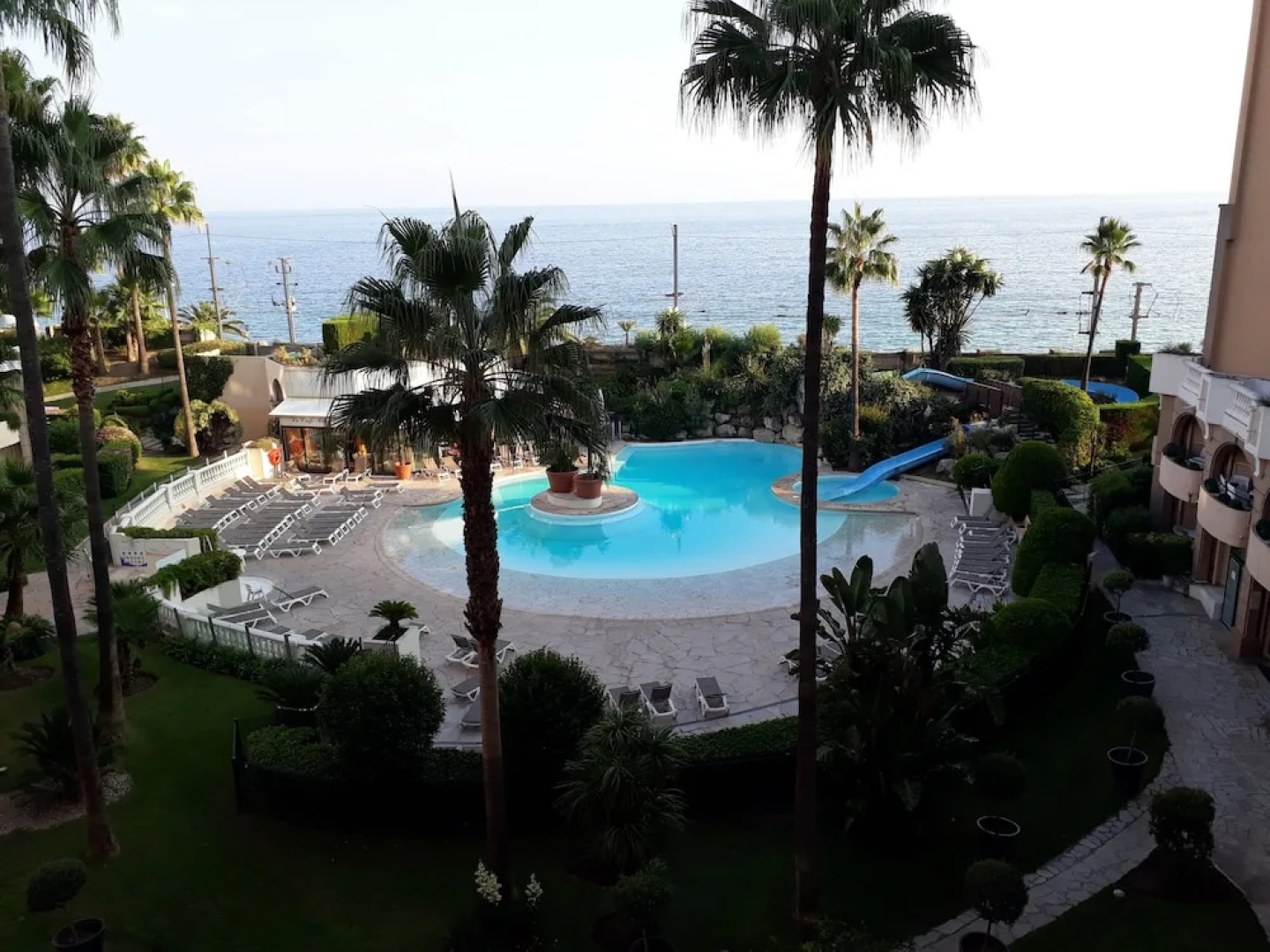 Cannes design vue mer